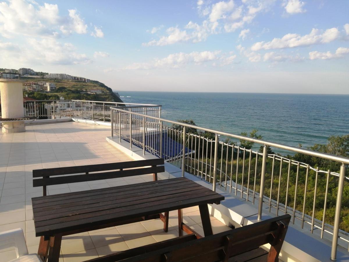 Rose Apartment On The Beach Byala  Exterior photo